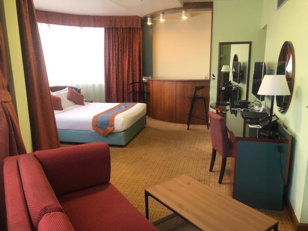 Al Diar Dana Hotel Abou Dabi Extérieur photo