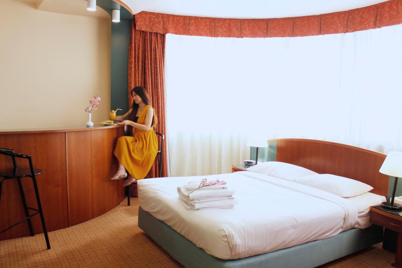 Al Diar Dana Hotel Abou Dabi Extérieur photo