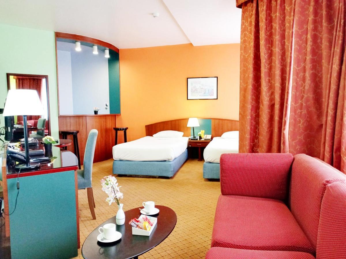 Al Diar Dana Hotel Abou Dabi Extérieur photo