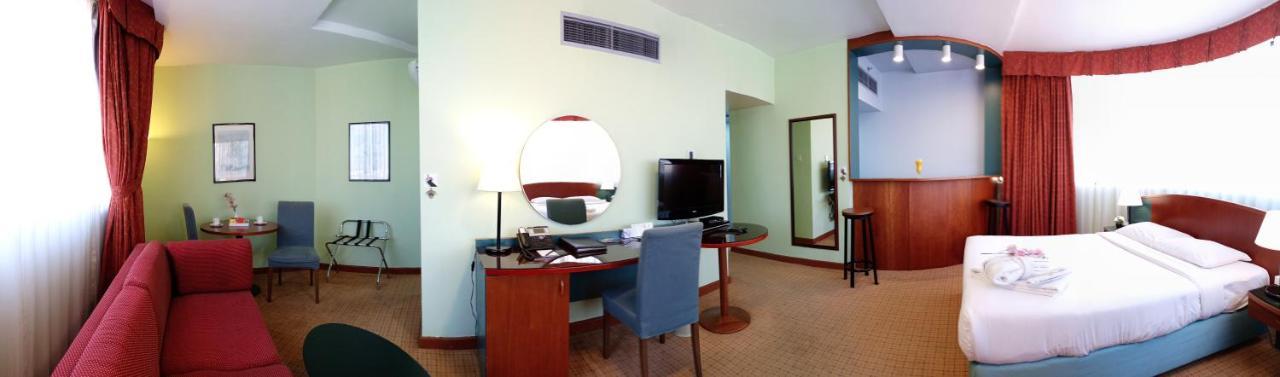 Al Diar Dana Hotel Abou Dabi Extérieur photo
